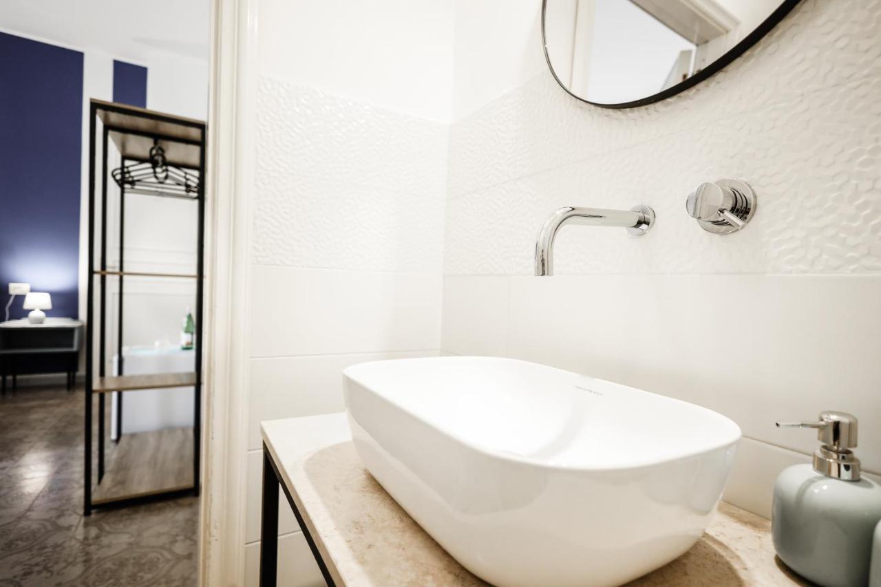 2 Santi - Suite And Rooms Lecce Eksteriør bilde