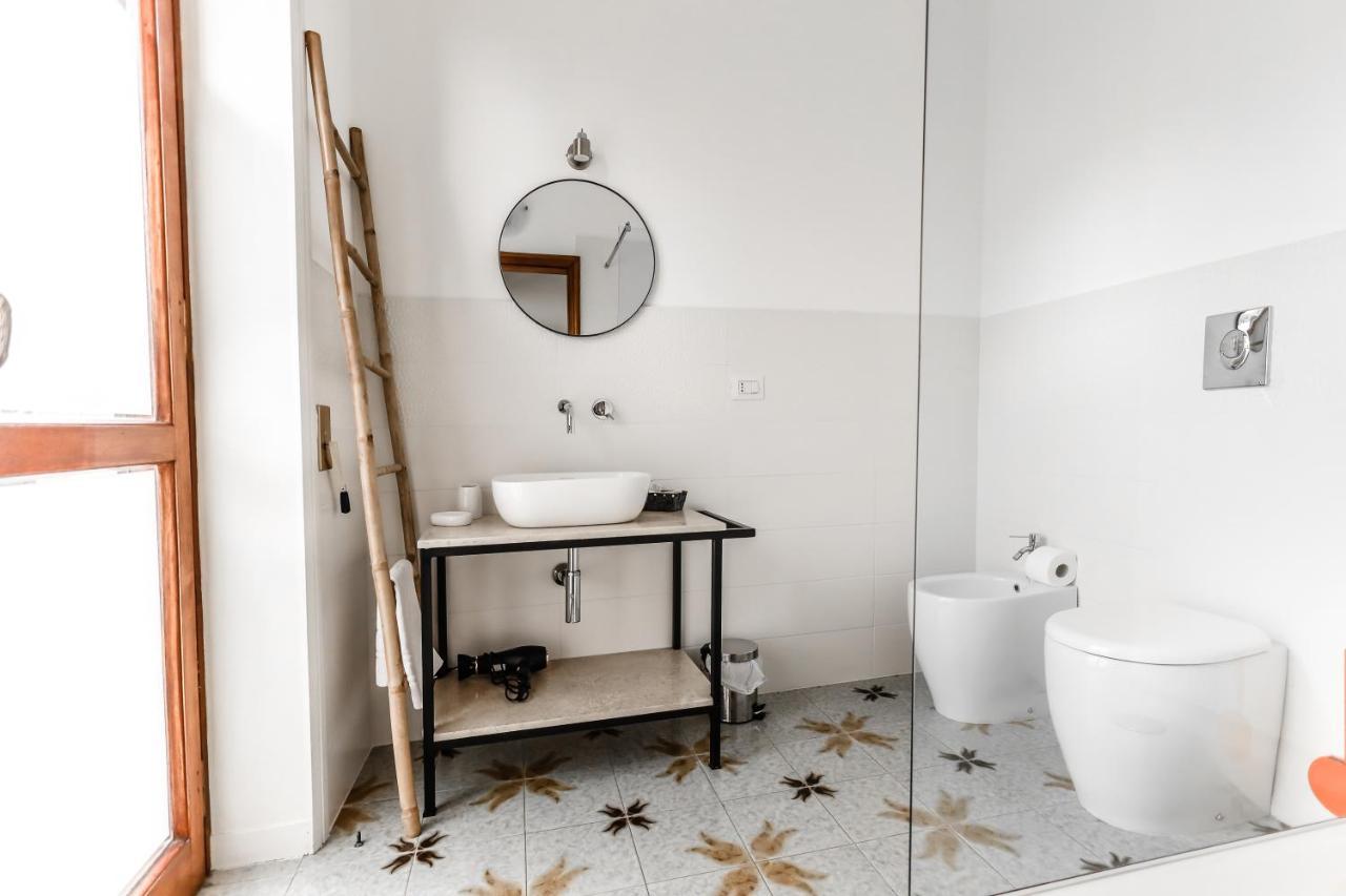 2 Santi - Suite And Rooms Lecce Eksteriør bilde